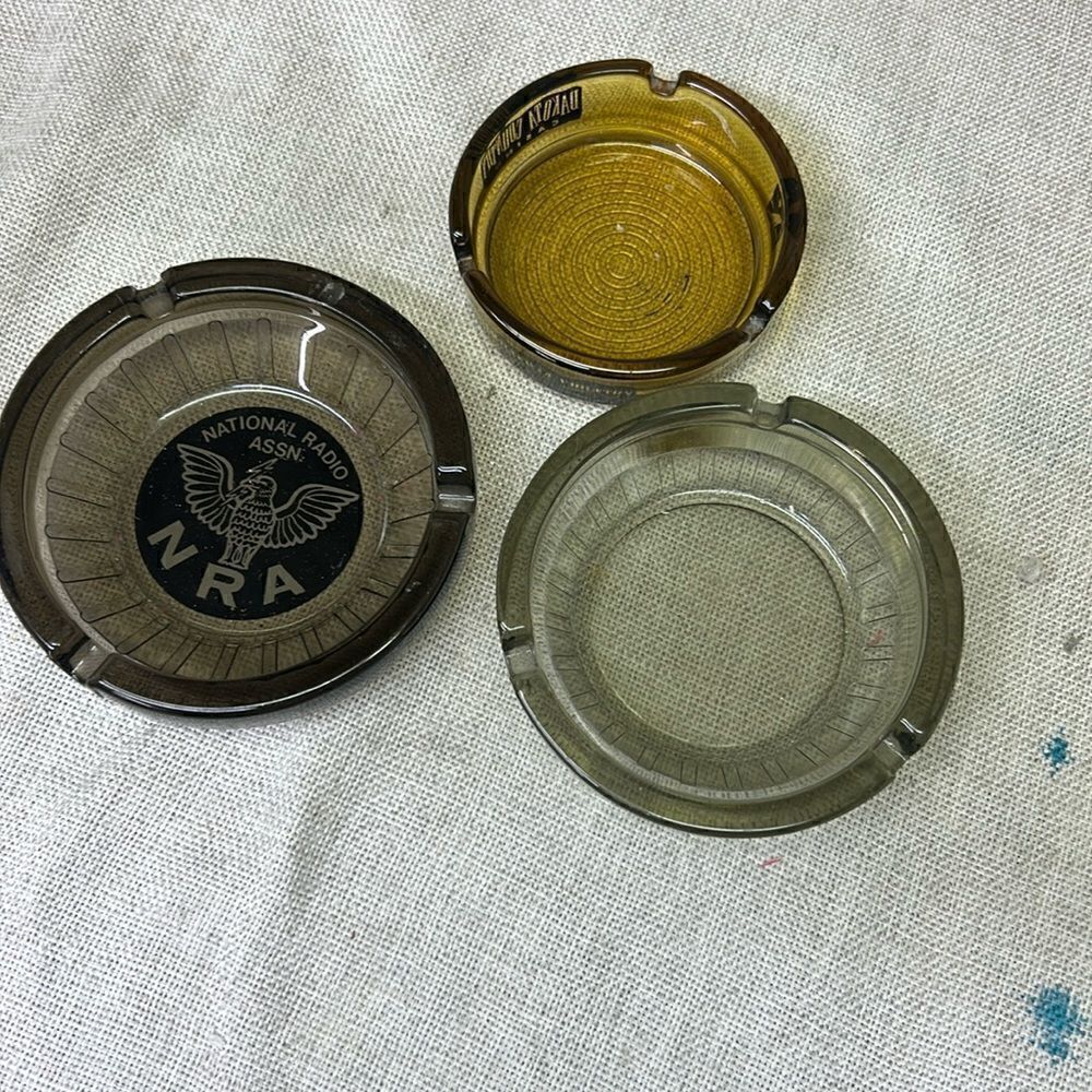 ashtray 3 Vintage South Dakota bundle.‎
